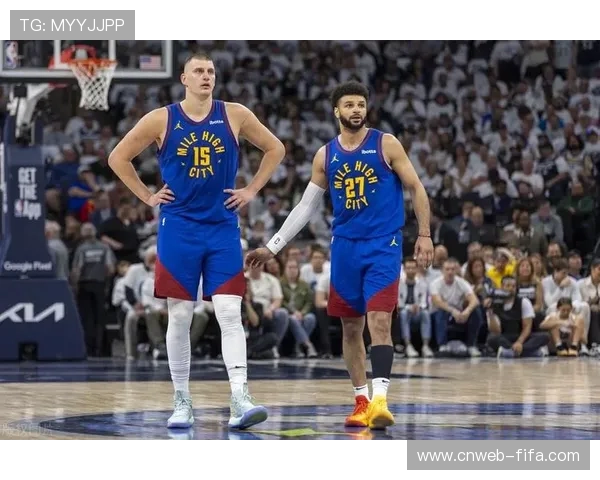 约基奇创造历史森林狼对掘金比赛中完成61分三双壮举震撼全场 约基奇创造历史森林狼对掘金比赛中完成61分三双壮举震撼全场