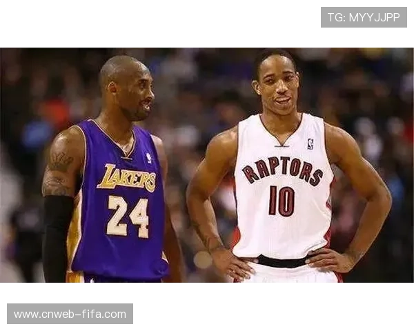 卡特罗尔与埃苏曼比赛中多次头部相撞，双方挂彩坚持作战