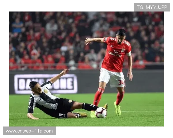 本菲卡主场不敌那不勒斯，穆里尼奥欧战受挫