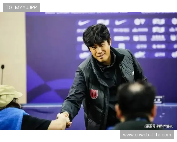 徐正源离任成都蓉城,获授功勋主教练称号 徐正源离任成都蓉城,获授功勋主教练称号